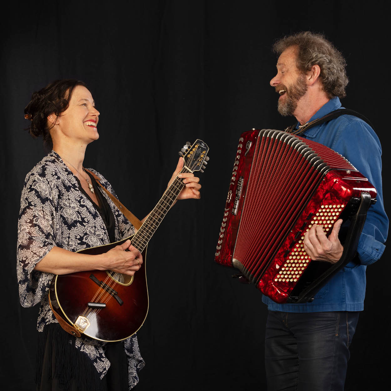 Jul på Folkmusikens hus - Malin & Bengan, Boda och Rättviks spelmanslag, konsert och dans